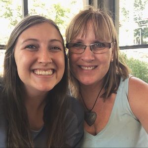 Meet your Posher, Julia